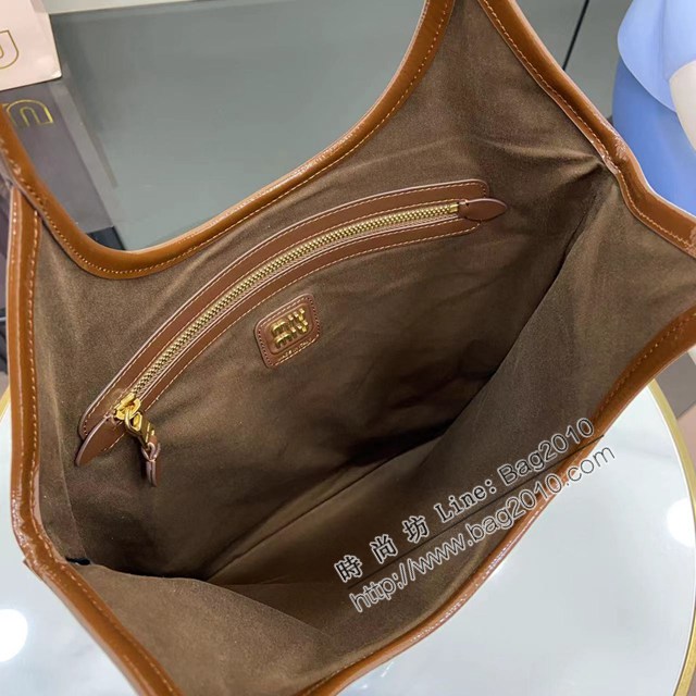 MIU MIU專櫃繆繆最新款Naplak油蠟漆皮革托特包 jh2901型號：5BG231